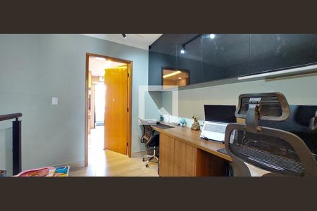 Casa à venda com 147m², 2 quartos e 2 vagas Casa à venda com 147m², 2 quartos e 2 vagasEscritório