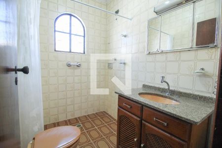 Casa à venda com 290m², 3 quartos e 2 vagas Casa à venda com 290m², 3 quartos e 2 vagasBanheiro 1