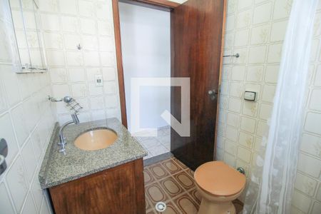 Casa à venda com 290m², 3 quartos e 2 vagas Casa à venda com 290m², 3 quartos e 2 vagasBanheiro 1