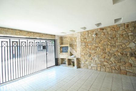 Casa à venda com 290m², 3 quartos e 2 vagas Casa à venda com 290m², 3 quartos e 2 vagasÁrea Externa