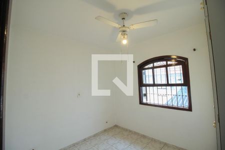 Casa à venda com 290m², 3 quartos e 2 vagas Casa à venda com 290m², 3 quartos e 2 vagasQuarto 3