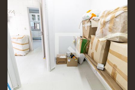 Casa à venda com 181m², 3 quartos e 2 vagas Casa à venda com 181m², 3 quartos e 2 vagasQuarto de Serviço