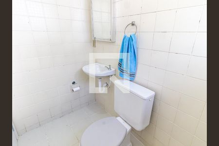 Casa à venda com 181m², 3 quartos e 2 vagas Casa à venda com 181m², 3 quartos e 2 vagasBanheiro de serviço