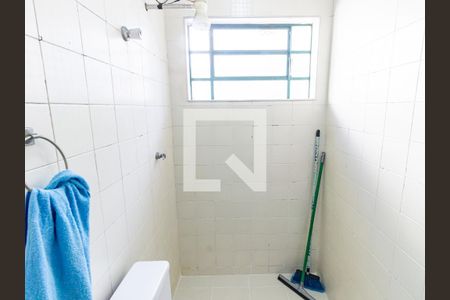 Casa à venda com 181m², 3 quartos e 2 vagas Casa à venda com 181m², 3 quartos e 2 vagasBanheiro de serviço