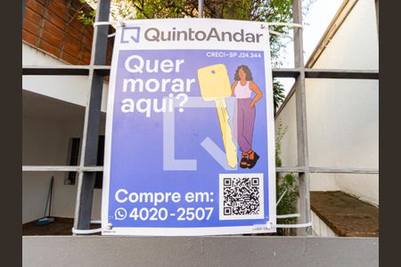 Casa à venda com 181m², 3 quartos e 2 vagas Casa à venda com 181m², 3 quartos e 2 vagasPlaquinha