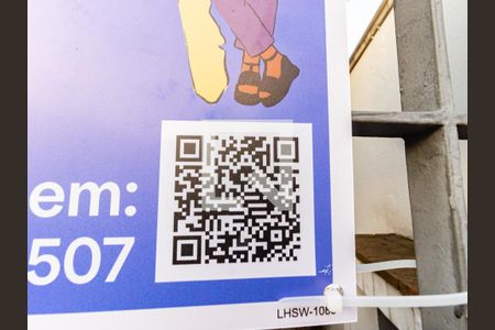 Casa à venda com 181m², 3 quartos e 2 vagas Casa à venda com 181m², 3 quartos e 2 vagasPlaquinha