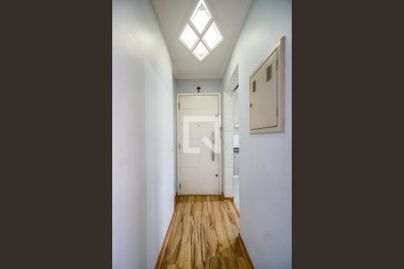 Hall de entrada de apartamento à venda com 2 quartos, 80m² em Vila Carrão, São Paulo