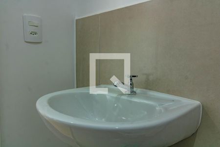 Apartamento para alugar com 36m², 2 quartos e sem vaga Apartamento para alugar com 36m², 2 quartos e sem vagaBanheiro