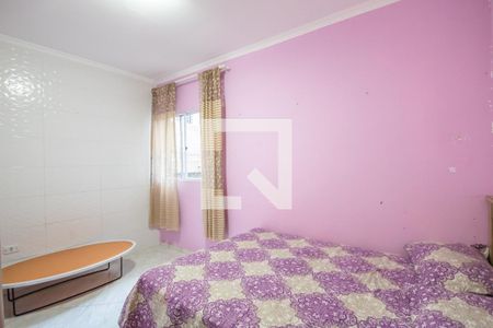 Casa à venda com 360m², 4 quartos e 2 vagas Casa à venda com 360m², 4 quartos e 2 vagasQuarto