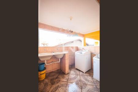 Casa à venda com 360m², 4 quartos e 2 vagas Casa à venda com 360m², 4 quartos e 2 vagasÁrea de Serviço