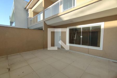 Casa de condomínio à venda com 100m², 3 quartos e 2 vagas1º Pav - Area Externa