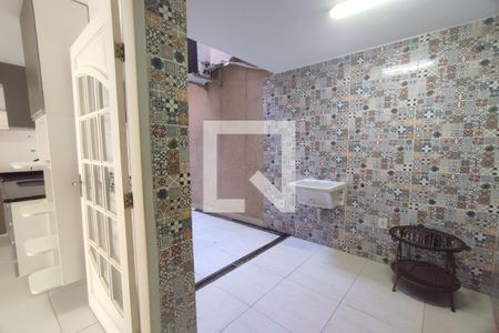 Casa de condomínio à venda com 100m², 3 quartos e 2 vagas1º Pav - Área de Serviço