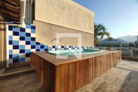 Casa de condomínio à venda com 100m², 3 quartos e 2 vagas3º Pav - Area de Lazer