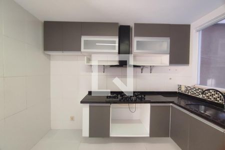 Casa de condomínio à venda com 100m², 3 quartos e 2 vagas1º Pav - Cozinha