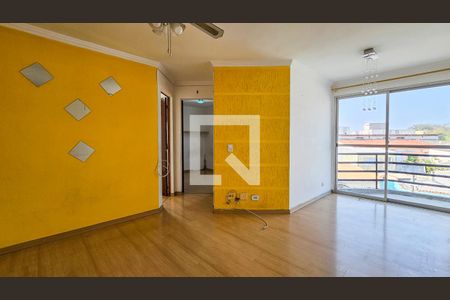 Sala de apartamento para alugar com 2 quartos, 70m² em Jardim Lallo, São Paulo