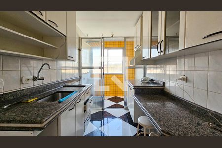 Apartamento para alugar com 70m², 2 quartos e 1 vagaCozinha