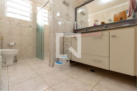 Casa à venda com 247m², 4 quartos e 4 vagas Casa à venda com 247m², 4 quartos e 4 vagasBanheiro