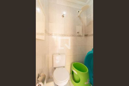 Casa à venda com 247m², 4 quartos e 4 vagas Casa à venda com 247m², 4 quartos e 4 vagasBanheiro