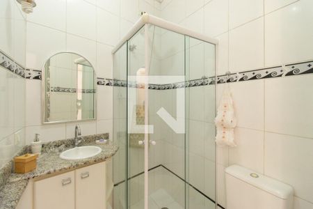 Casa à venda com 247m², 4 quartos e 4 vagas Casa à venda com 247m², 4 quartos e 4 vagasBanheiro