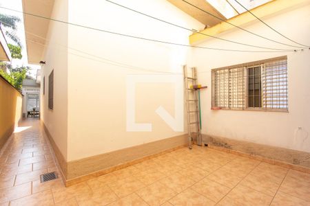 Casa à venda com 247m², 4 quartos e 4 vagas Casa à venda com 247m², 4 quartos e 4 vagasDespesa