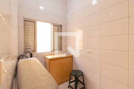 Casa à venda com 247m², 4 quartos e 4 vagas Casa à venda com 247m², 4 quartos e 4 vagasDespesa