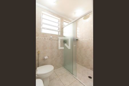 Casa à venda com 247m², 4 quartos e 4 vagas Casa à venda com 247m², 4 quartos e 4 vagasBanheiro