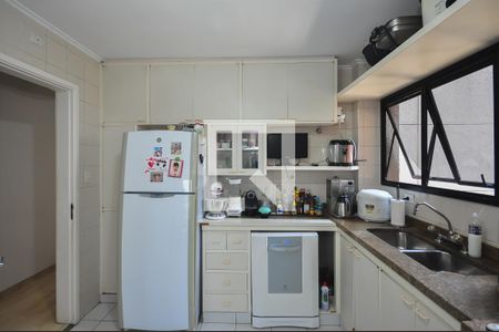 Apartamento à venda com 190m², 4 quartos e 3 vagasCozinha