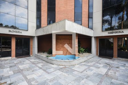 Apartamento à venda com 190m², 4 quartos e 3 vagasEntrada