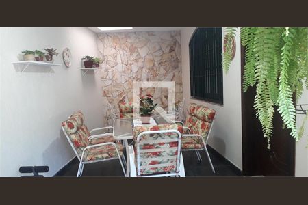 Casa à venda com 3 quartos, 232m² em Jardim Leonor, São Paulo