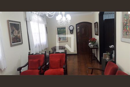 Casa à venda com 3 quartos, 232m² em Jardim Leonor, São Paulo