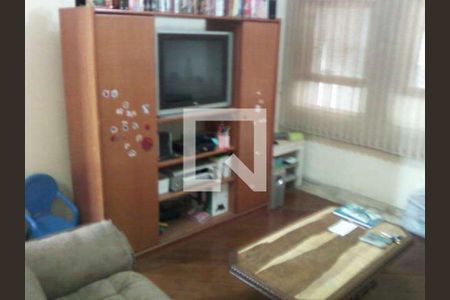 Casa à venda com 3 quartos, 220m² em Vila Inah, São Paulo