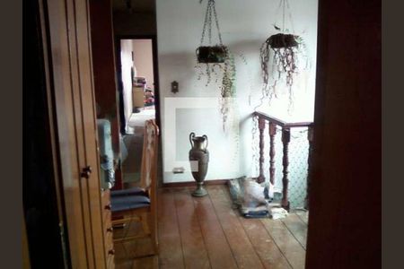 Casa à venda com 3 quartos, 220m² em Vila Inah, São Paulo