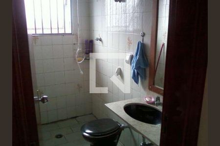 Casa à venda com 3 quartos, 220m² em Vila Inah, São Paulo