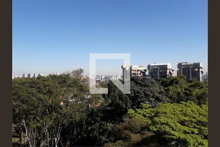 Apartamento à venda com 3 quartos, 240m² em Vila Progredior, São Paulo