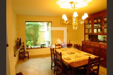 Casa à venda com 3 quartos, 600m² em Jardim Viana, São Paulo