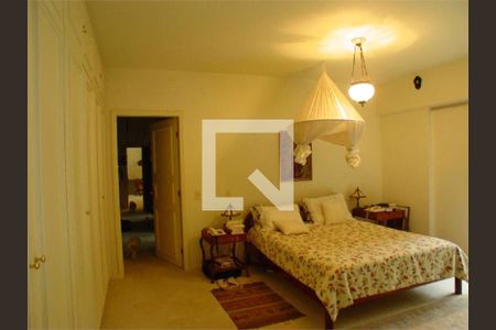 Casa à venda com 3 quartos, 600m² em Jardim Viana, São Paulo