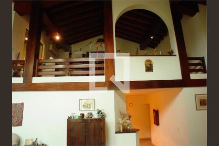 Casa à venda com 3 quartos, 600m² em Jardim Viana, São Paulo