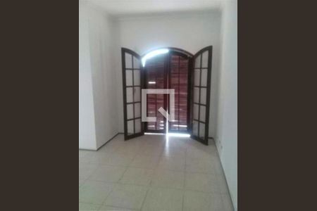 Casa à venda com 3 quartos, 153m² em Jardim Monte Kemel, São Paulo