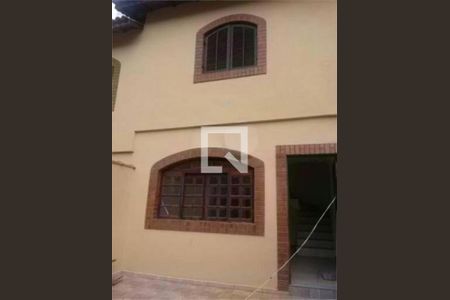 Casa à venda com 153m², 3 quartos e 2 vagas