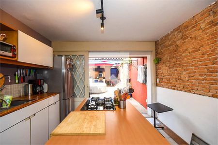 Casa de Condomínio à venda com 2 quartos, 97m² em Jardim Trussardi, São Paulo