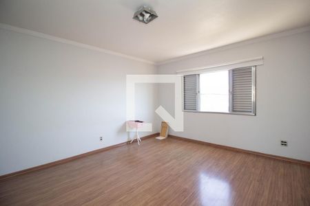Casa para alugar com 180m², 4 quartos e 3 vagasQuarto 3 - Suíte