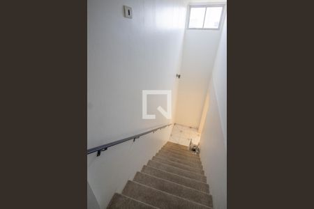 Casa para alugar com 180m², 4 quartos e 3 vagasEscada