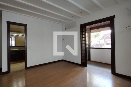 Casa para alugar com 1100m², 4 quartos e 6 vagas Casa para alugar com 1100m², 4 quartos e 6 vagasQuarto 3 - Suíte