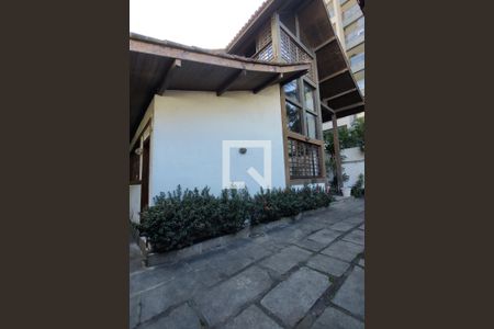 Casa para alugar com 1100m², 4 quartos e 6 vagasFachada