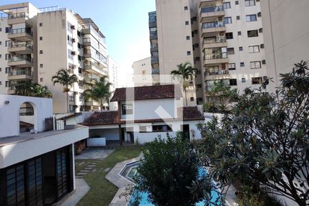 Casa para alugar com 1100m², 4 quartos e 6 vagas Casa para alugar com 1100m², 4 quartos e 6 vagasVista