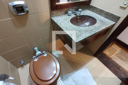 Casa para alugar com 1100m², 4 quartos e 6 vagas Casa para alugar com 1100m², 4 quartos e 6 vagasLavabo