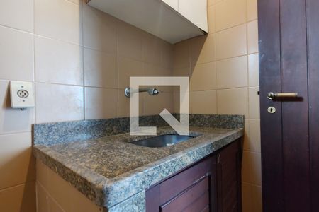 Casa para alugar com 1100m², 4 quartos e 6 vagas Casa para alugar com 1100m², 4 quartos e 6 vagasCozinha 2