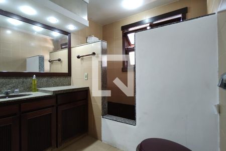 Casa para alugar com 1100m², 4 quartos e 6 vagas Casa para alugar com 1100m², 4 quartos e 6 vagasBanheiro da Suíte 3