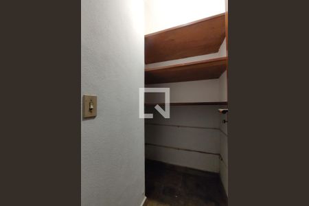 Casa para alugar com 1100m², 4 quartos e 6 vagasDespensa
