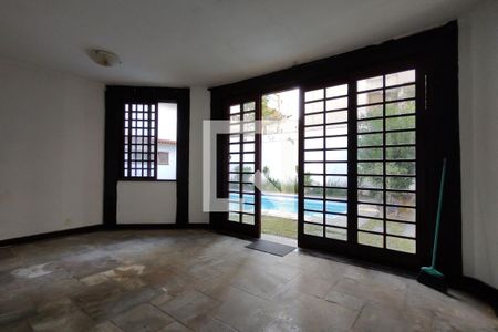 Casa para alugar com 1100m², 4 quartos e 6 vagas Casa para alugar com 1100m², 4 quartos e 6 vagasSalão de Festas